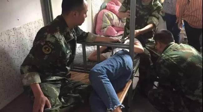 7名高中女生宿舍比身材 驚動警察和消防