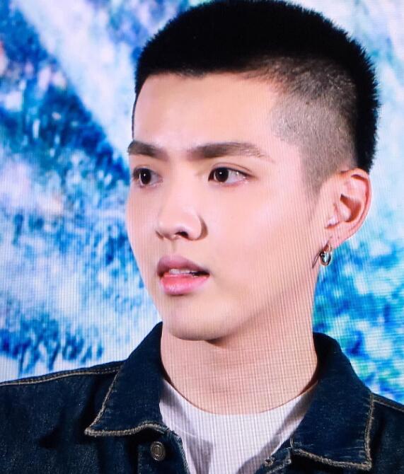 夏天男生剪什么頭發清爽點 2018夏季男生最愛發型排行榜