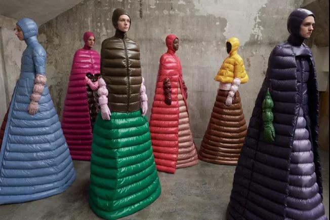 真香警告！想用羽絨服土個(gè)秋冬？抓緊時(shí)間換上它