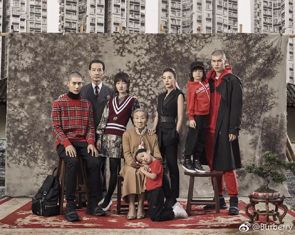 BURBERRY（博柏利） “親”華記：潮起，能否銷隨？