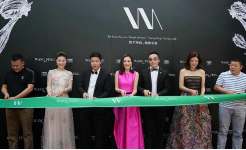 細嗅薔薇的婚紗制造 wangfeng匠人縫制館開業