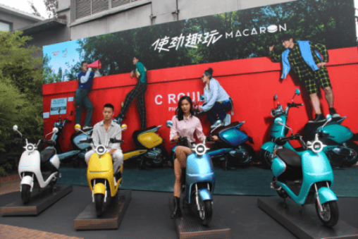 愛瑪發布時尚高端電摩瑪卡龍，受期待的何止指紋解鎖