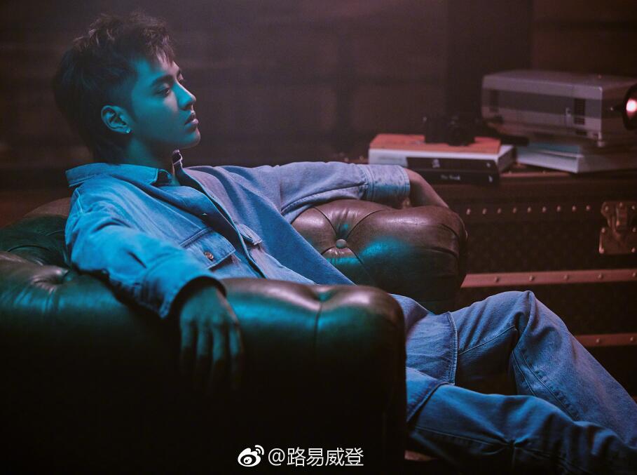 當(dāng)藍(lán)血品牌擁抱流量，從Burberry到LV，為什么吳亦凡總是被選中？