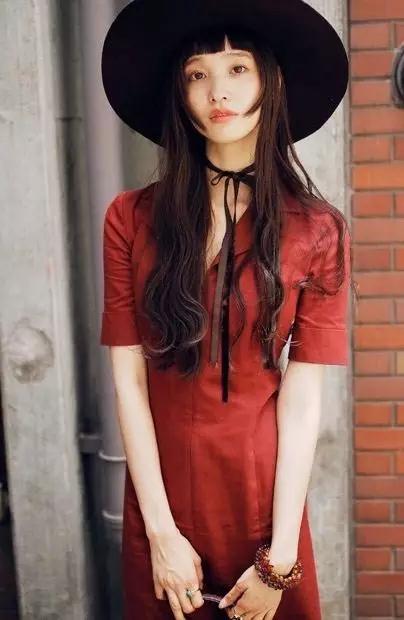 迷倒眾生的劉海鬼馬新星，宛如森林里的精靈！
