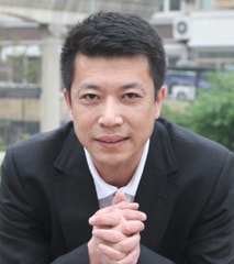 王熒欣