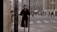 朱麗葉比諾什 - 烈火情人 ，超有名的門廊床戲吻戲