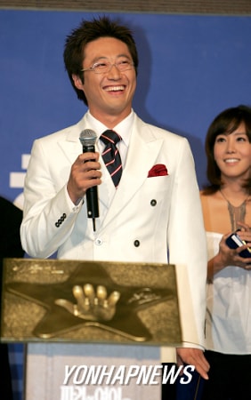 http://www.omega3-ala.com/pics/default/download/0e06f7cba76ce3da581837a0ce25b9cc.jpg