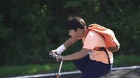 檸檬初上 未刪減版 《檸檬初上》妙妙騎自行車撞倒親媽娜扎