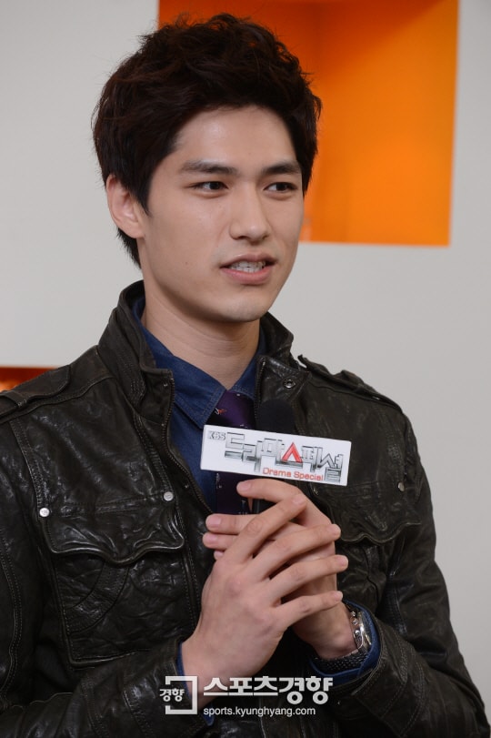 http://www.omega3-ala.com/pics/default/download/1b4d88ed9a43b81782b6085a5bbbd104.jpg