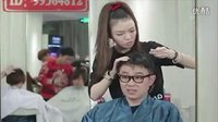 妹子幫忙拔白頭發 被拔成禿子