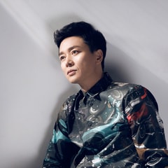 劉奕君?
