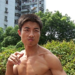 丁小龍?