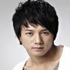 權(quán)赫?