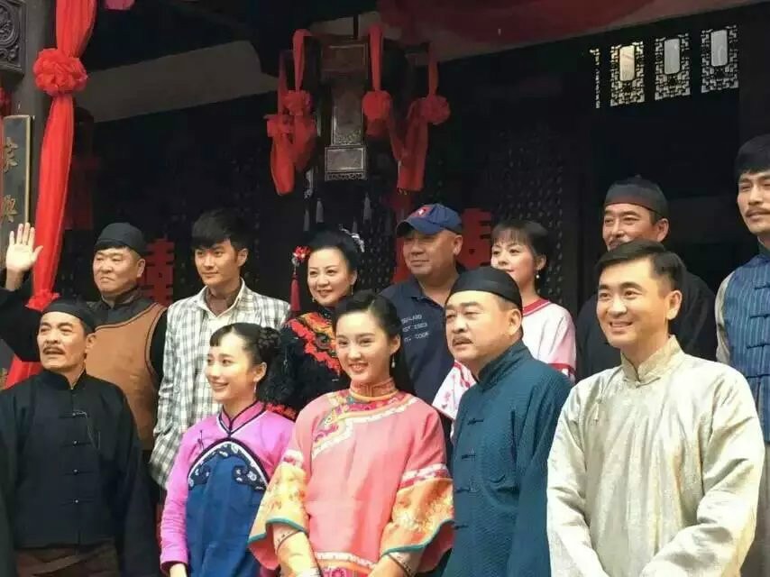 女兒紅劇組主要人員合照