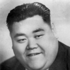 殷秀岑?