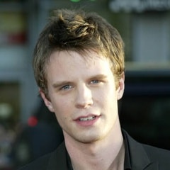盧克·梅伯利Luke Mably