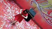 歌曲 得意地笑（LIVE）周曙（電視情景劇《一家老小向前沖》雪梅飾演者）