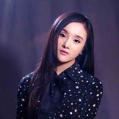 俞露?