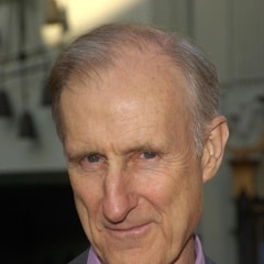 詹姆斯·克倫威爾James Cromwell