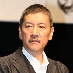奧田瑛二
