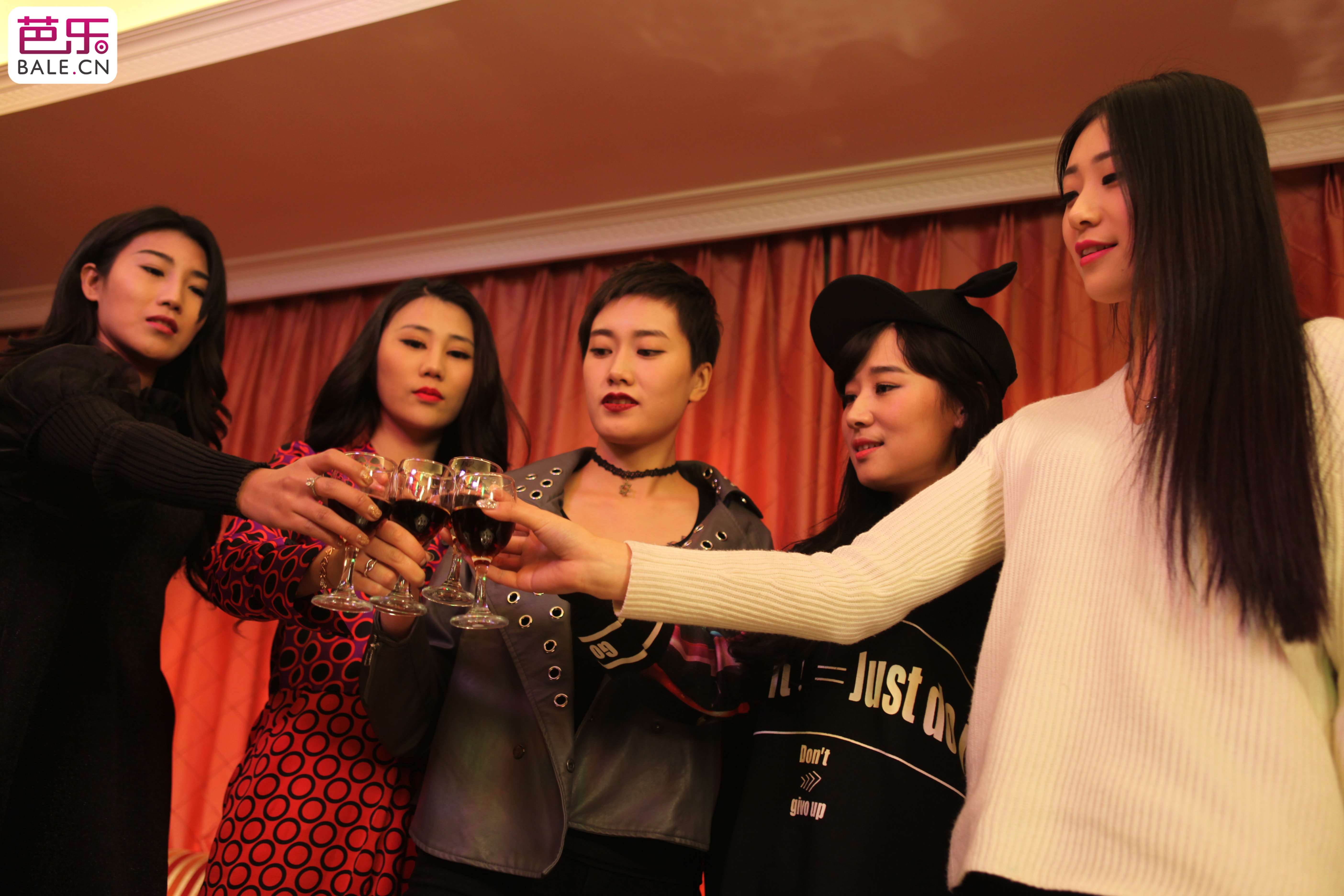http://www.omega3-ala.com/pics/default/download/63f7d6feb23adb68da82694f1ef2af13.jpg