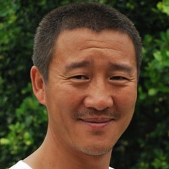 侯巖松