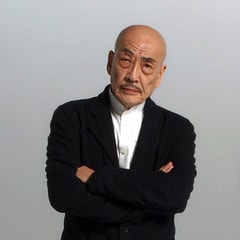 麿赤兒?