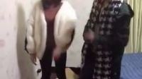 搞笑段子：老婆教訓(xùn)老公的方式.