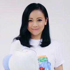 鄧萃雯?