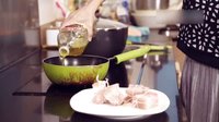 《東坡家事》蘇小妹黃心穎教煮東坡肉