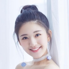 趙露思