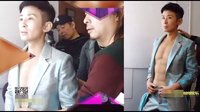 吳君如新片變“男人” 半裸露胸肌與男模合影