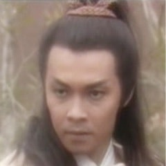 李岡龍?
