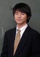 齋藤隆成（幼年）、吉岡秀隆（成年）