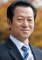 崔日華