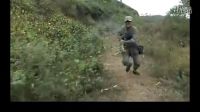 為了替姐姐報(bào)仇，新四軍狙擊手一人一槍瘋狂追殺日本鬼子一個(gè)聯(lián)隊(duì)