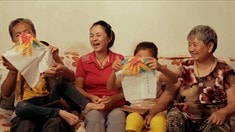 宣傳片”回到小時候“