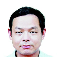 李新龍