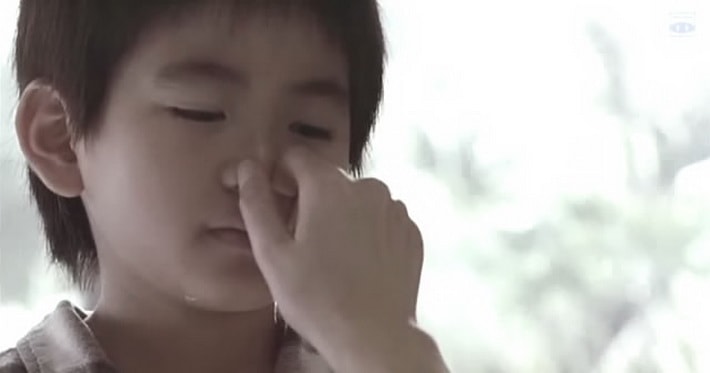《淚光閃閃》影片截圖
