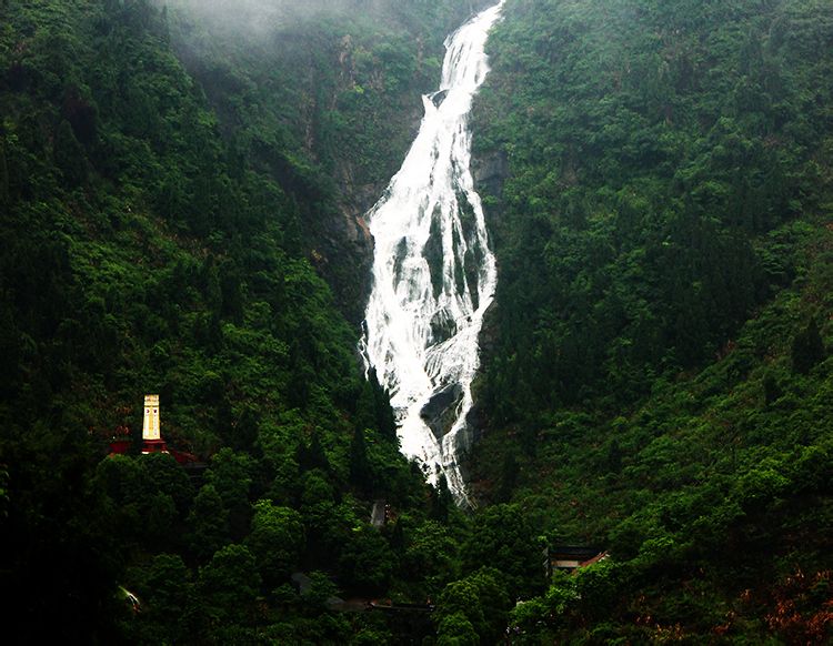 黃袍山之路 黃袍山風光