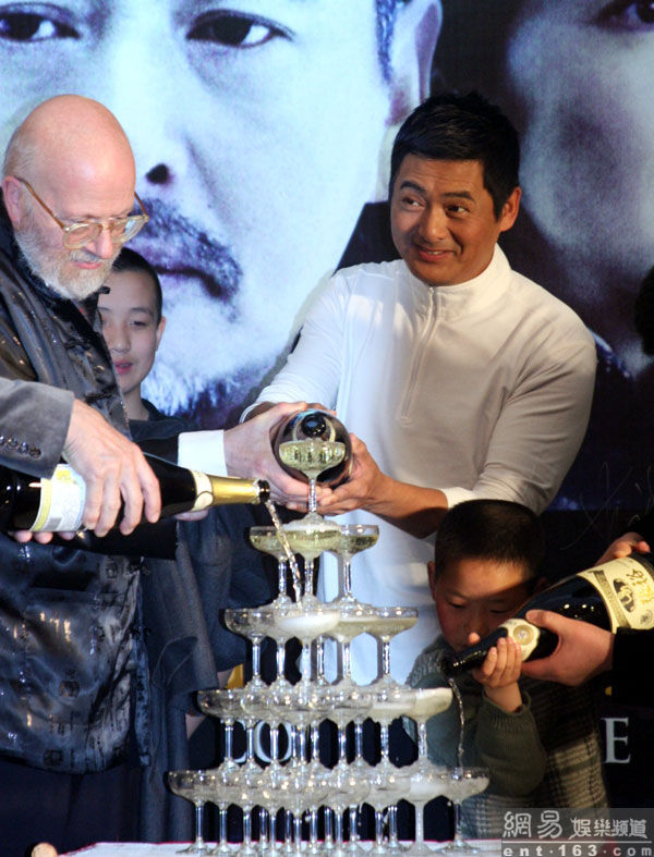 http://www.omega3-ala.com/pics/default/download/b7fc9bcc2d8938c13ac9c59fa1a8fbac.jpg