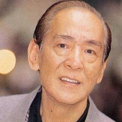 鮑 方