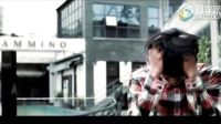拜金女嫌男友太窮拋棄男友，再次相遇前男友已是百萬富翁