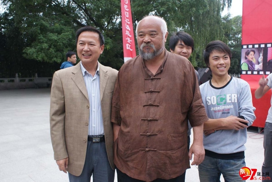 http://www.omega3-ala.com/pics/default/download/c4e80deb29877f12bc1f6a044bd63cf7.jpg