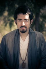 三強(qiáng)