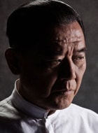 李立群