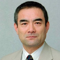 辻萬長