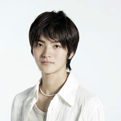 山本涼介