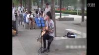 最美聲音流浪歌手街頭深情演唱 別哭 我最愛的人!