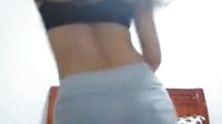手槍美女DJ后背搖
